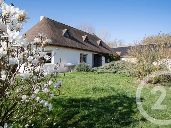 Maison 7 pièces 350 m²