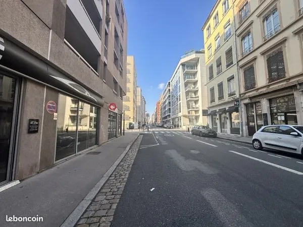 Commerce beauté/coiffure 220 m²
