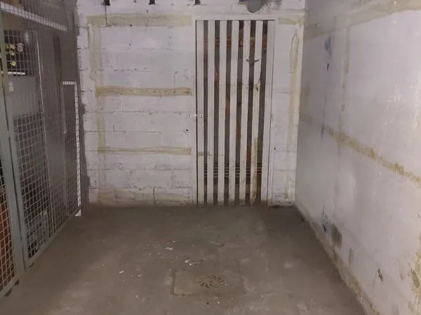 Box fermé dans résidence sécurisée