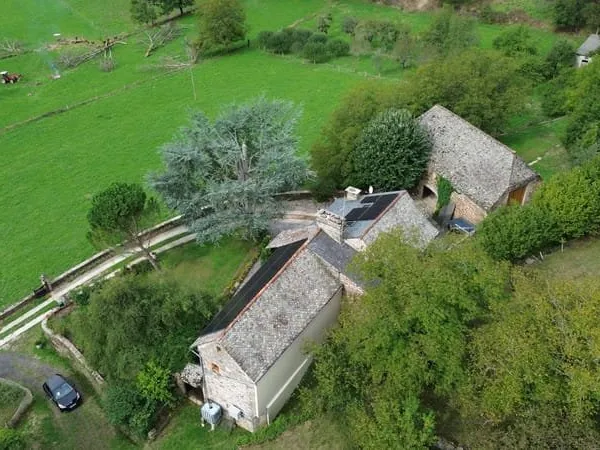 Corps de ferme avec grand terrain