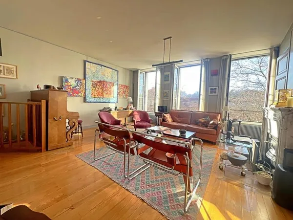Appartement 9 pièces 172 m²
