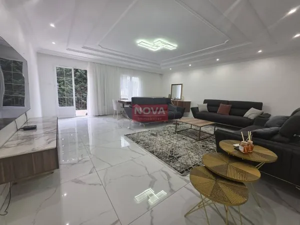 Maison 7 pièces 147 m²