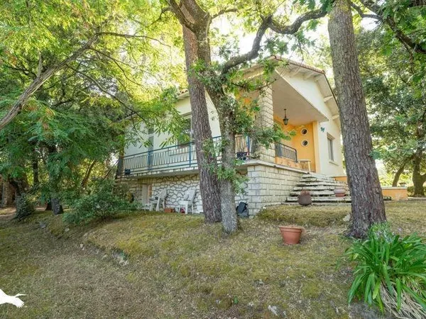 Maison 5 pièces 135 m²