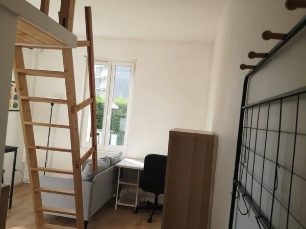 Studio 1 pièce 16 m²
