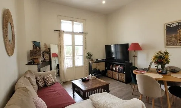 MONTPELLIER CENTRE - Hérault 34 - T3 46 m² AVEC PARKING - LOUÉ - INVESTISSEMENT LOCATIF
