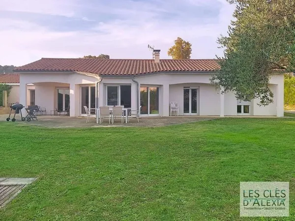 Maison de plain-pied 6 pièces 149 m²