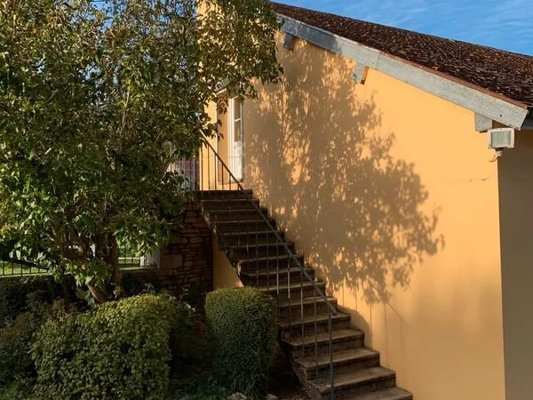 Studio à louer a Gissey le vieil