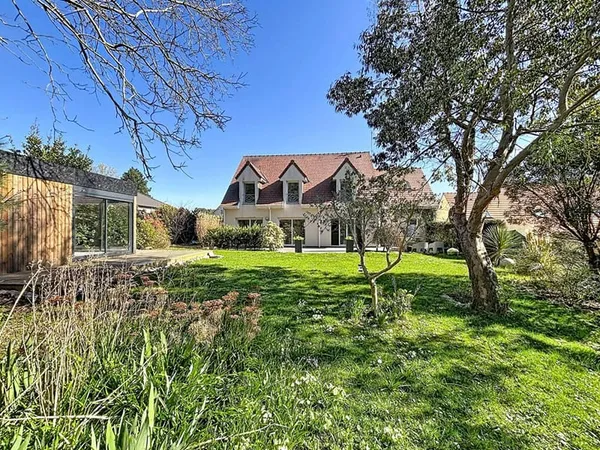 Maison 6 pièces 176 m²