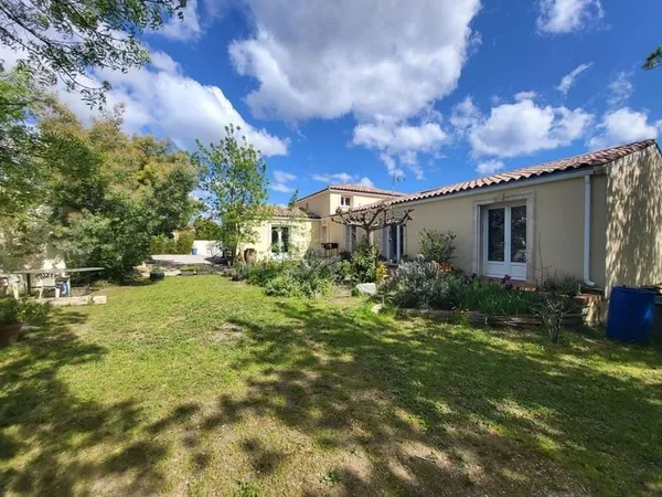 Maison de 160m²+45m² de combles habitables