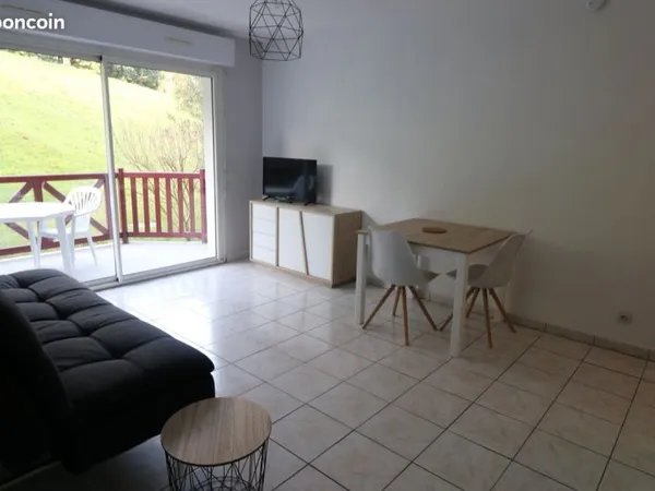 T2 38 m² balcon parking cave calme sans vis-à-vis