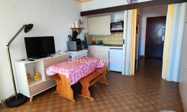 Studio cabine avec parking privatif, Résidence "Le Cormoran", proche commerces, entre plages et port