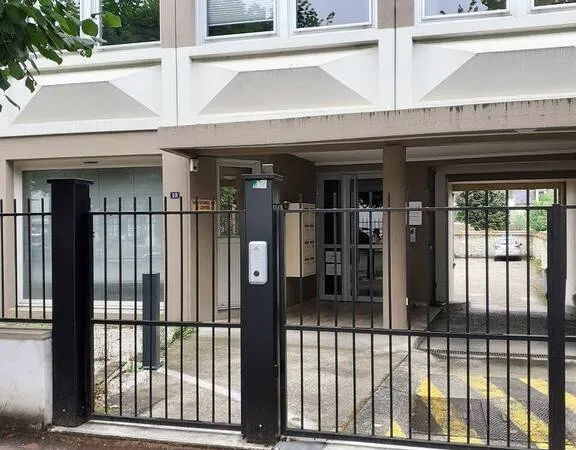 Stationnement Location Melun   50€