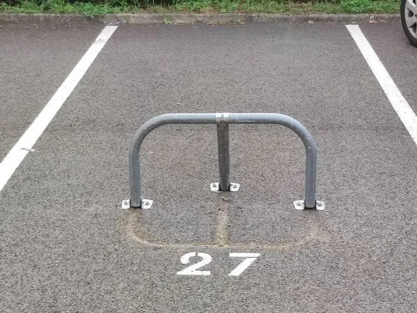 Location place de parking face cartoucherie