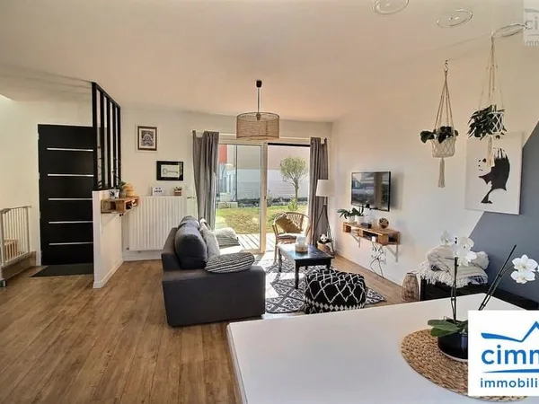 Maison 4 Pièces - 3 Chambres - 84m²