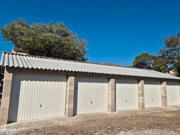 Loue garage fermé