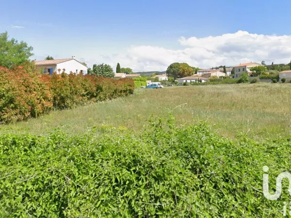 Terrain 622 m²