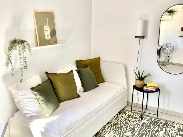 Studio dans immeuble récent quartier des Fleurs
