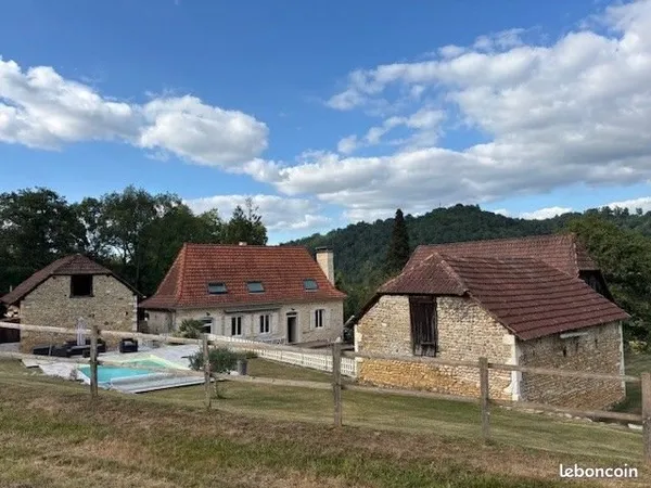 Maison béarnaise de 1854 - entièrement rénovée en 2016 - 10 min de Pau - environnement calme et verd