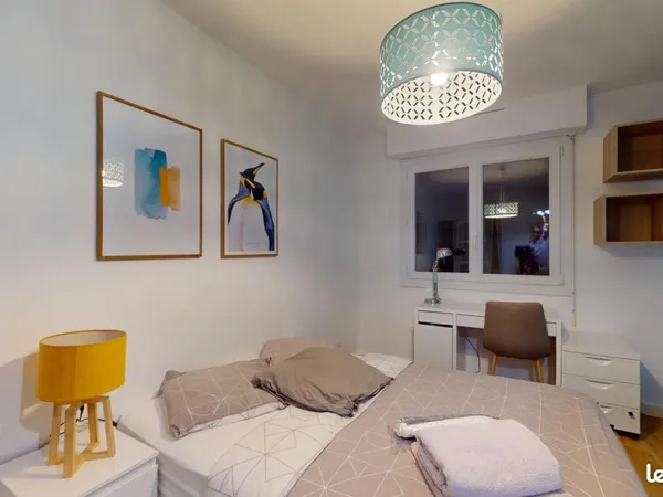 Chambre 6 pièces 101 m²