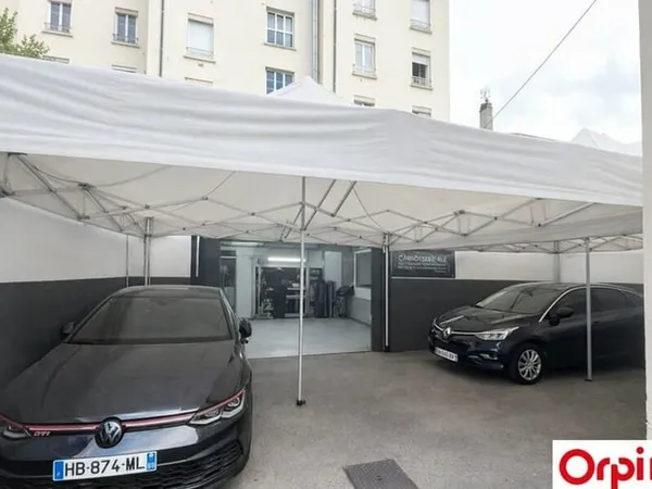 Fonds de commerce 168 m²