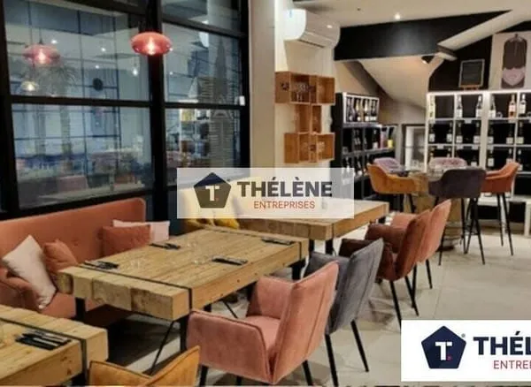 Local commercial 216 m²