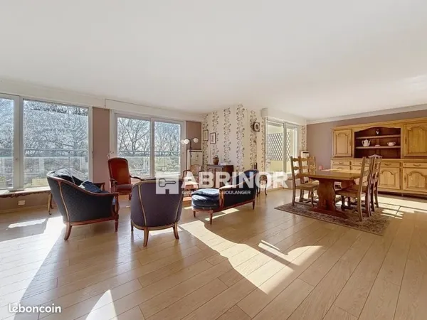 Appartement 3 pièces 121 m²