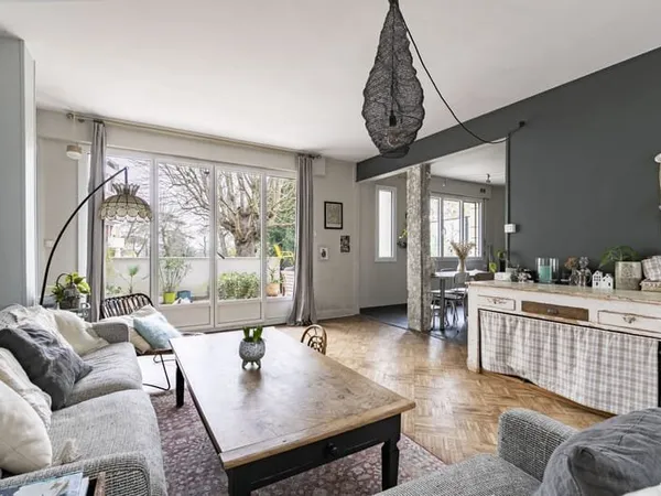 Le Pecq - Appartement de 72 m2 en rez-de-chaussée avec terra