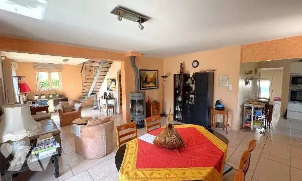 Maison 6 pièces 152 m²