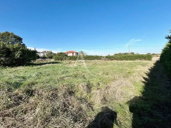Terrain 724 m²