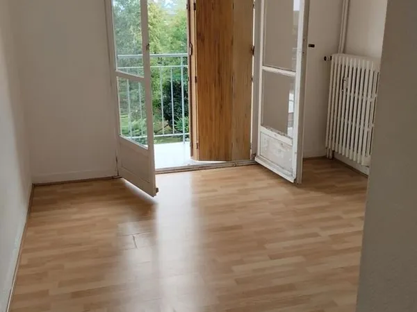 Appartement plein centre avec garage