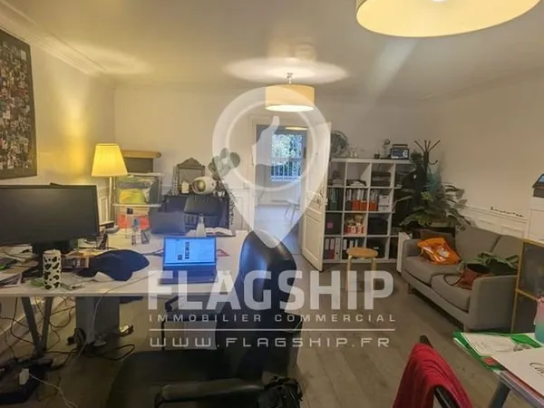 Bureaux 120 m² PARIS