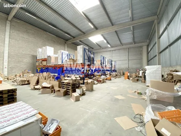 Local 2319 m² Herblay