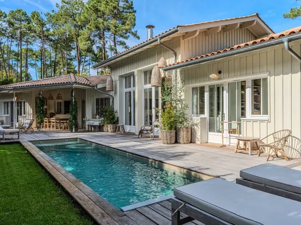 Vends maison avec piscine chauffée - 145m²
