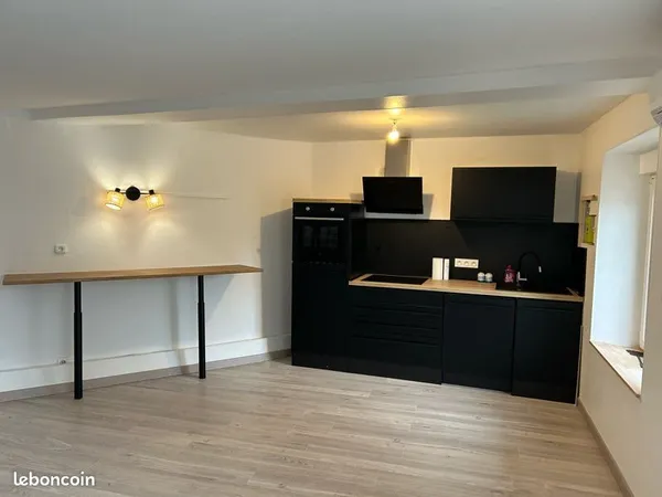 Appartement 2 pièces avec grande terrasse - 55m2- 1er étage
