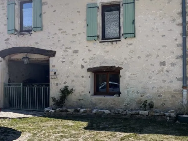 Bien immobilier de rendement Vente Teyssières 17p 400m² 730000€