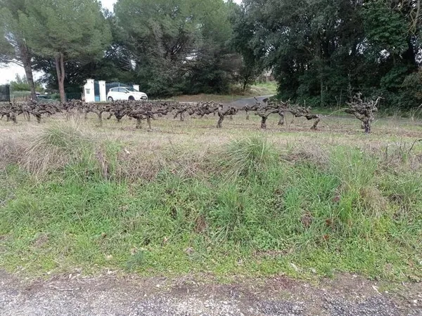 Terrain constructible 1057 m²