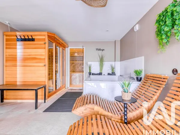 Maison 7 pièces 160 m²