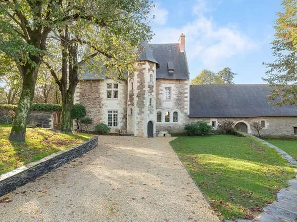 Manoir du XVI siècle, Authentique et rénové avec passion et respect des traditions