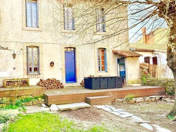 Maison centre Carcassonne T6 Jardin clos.