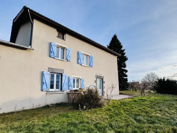 Maison T4 et dépendances proche commodités et campagne !