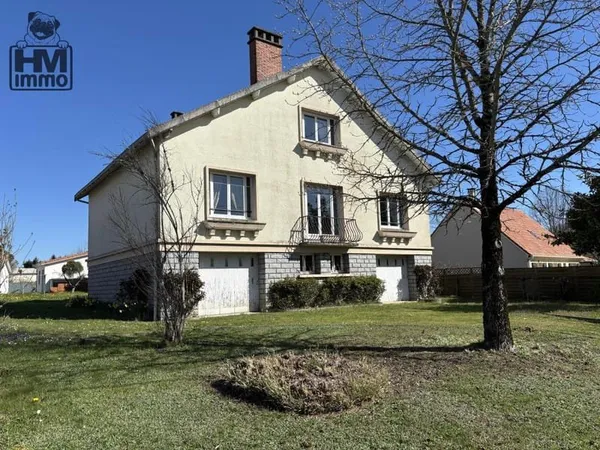 Maison de ville de 135 m² habitables sur 1147 m² de terrain