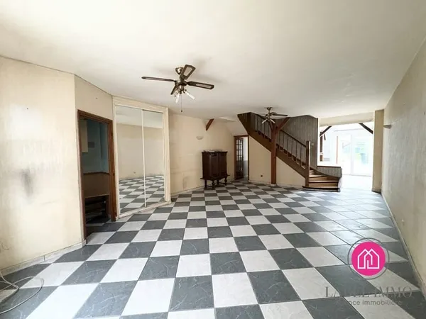 Maison de ville en semi plain pied