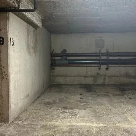 Parking À Louer