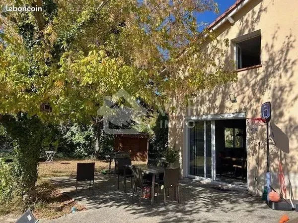 Maison 5 pièces 144 m²