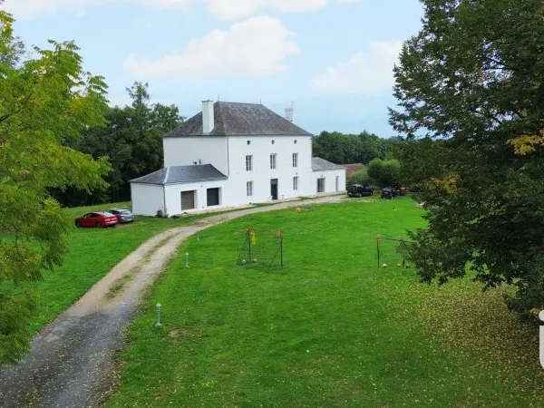 Maison 10 pièces 286 m²