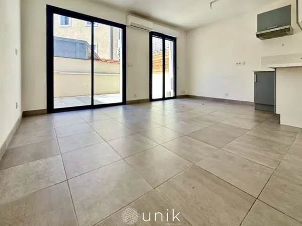 Montpellier Gare - PRODUIT RARE- Studio Terrasse 28m2 en e