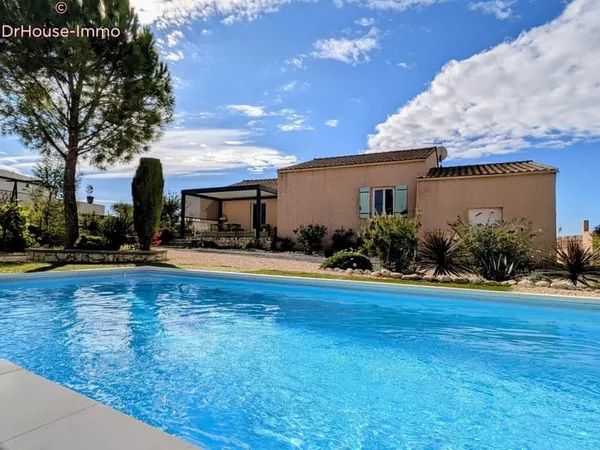 Charmante Maison familiale de 4 pièces avec jardin paysager et piscine à Lézan