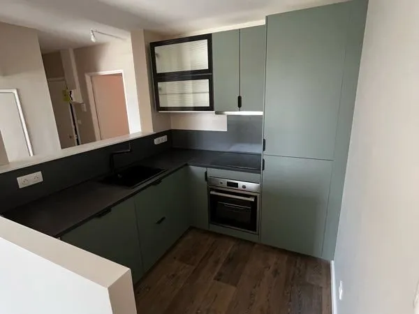 Appartement place Charles 3 refait à neuf 50m2