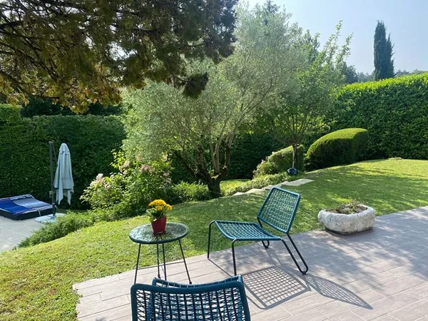Claix Maison individuelle 6 P+C avec piscine et jacuzzi