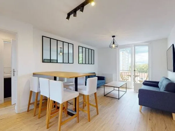 Appartement 8 pièces 120 m²